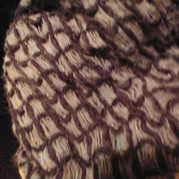 ☀☀3/9$ ☀☀Cute infinity scarf - Picture 3 of 3